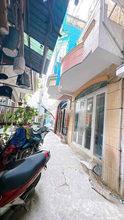 CÁCH MẶT TIỀN ĐOÀN VĂN BƠ 20m - NHÀ 4 TẦNG KIÊN CỐ CHỈ 4 Tỷ850