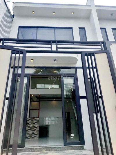 NHÀ ĐẸP GIÁP HÓC MÔN 2PN2WC 44M2 CHỈ 690TR