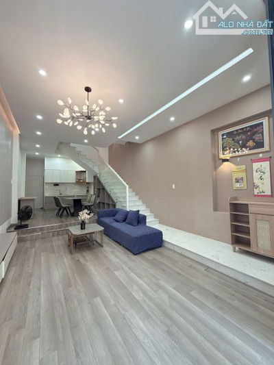 Nhà đất  Bán nhà 3 tầng đẹp trung tâm Hải Châu ,Hoà Cường Nam ,Đà Nẵng,Đường 5m ,Lề 3m ,Gi