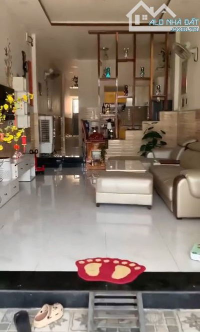 Cô bán căn nhà Tân Kiên , Bình Chánh , đang cho thuê 8tr/tháng