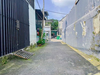 TÔI CHÍNH CHỦ CẦN BÁN CĂN NHÀ CẤP 4 THỊ TRẤN HÓC MÔN