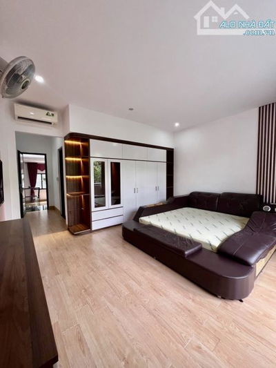 BÁN NHÀ 3 TẦNG CẠNH GÓC HOÀI THANH_HÀM TỬ, MỸ AN – VỪA Ở VỪA KINH DOANH – NHỈNH 12 TỶ TL