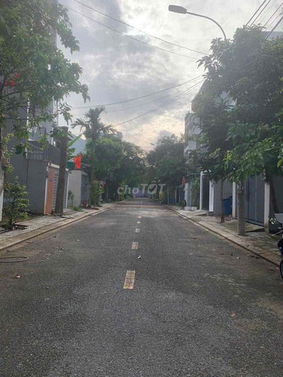Bán đất đường 9m, ngay Phường Long Trường Quận 9 giá 3,08 tỷ/52m2