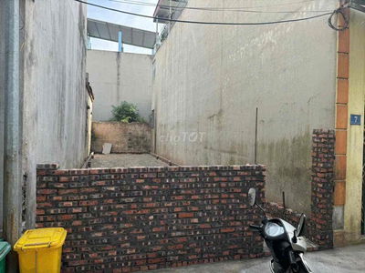 bán đất trung thôn- đối diện cổng vin cổ loa, cầu tứ liên chỉ 200m
