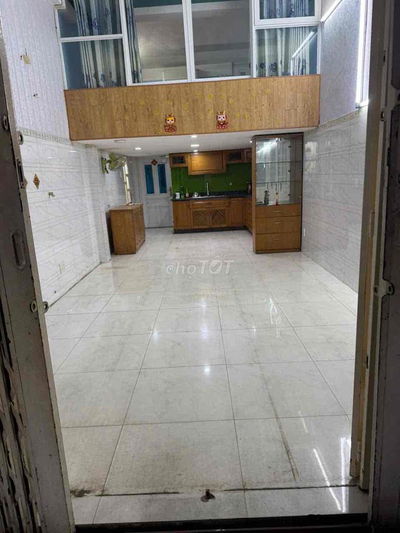 nguyên căn Nguyễn Chí Thanh q10 (3,5x12)1lâu 3p2wc