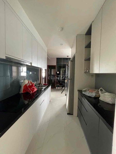 Cho thuê ch Green River Q8 3Pn 2wc có đầy đủ nội thất  giá 11tr/tháng