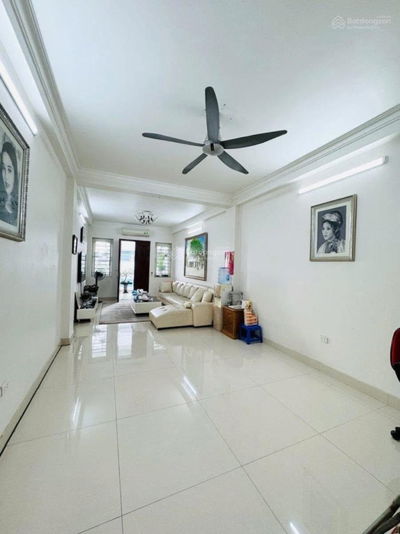 Bán nhà mặt phố Bạch Mai, 113m2 x 7 tầng thang máy, vỉa hè rộng, MT: 4.5m, giá 61 tỷ