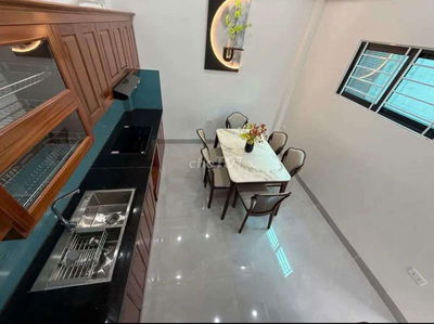VIP CẦU GIẤY 45M2 X 5 TẦNG GIÁ ĐẸP HƠN 9 TỶ - Ô TÔ ĐỖ 30M - FULL NT
