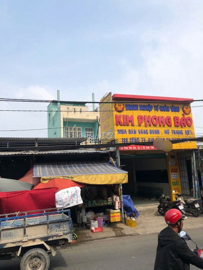 Cho thuê nhà 5x20 mặt tiền Phan Văn Hớn, nằm giữa chợ Đại Hải, XTT, HM