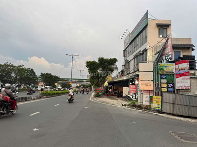 Bán gấp căn hộ Newtown Apartment ngay Gigamall, Đường số 18 giá 3,3 tỷ