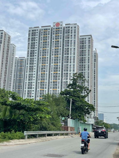 CHO THUÊ 900m kho giá 80tr sạch sẽ cao . 24/24 bảo về PCCC