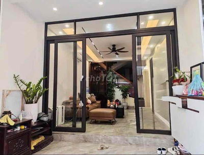 Nhà đẹp phố Thái Thịnh 45m x5t trung tâm Đống Đa giá nhỉnh 8tỷ