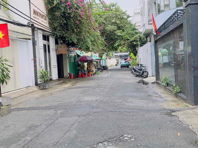 Hẻm 8m Lê Văn Sỹ, Nhà 4 Lầu Mới, Thang Máy, Vào ở ngay, Dat: 4,5x16m
