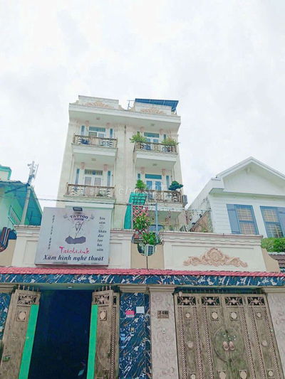 Phòng tầng trệt rộng full nội thất
