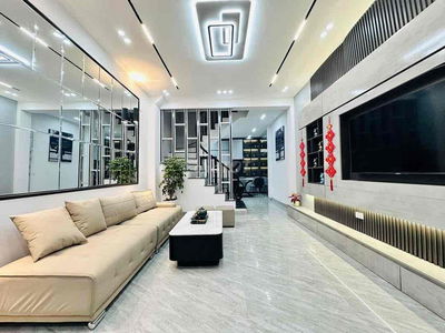 NHÀ RIÊNG XUÂN THUỶ- DÂN XÂY DT 42M2 x 5 TẦNG- 40M RA Ô TÔ- NHÀ ĐẸP
