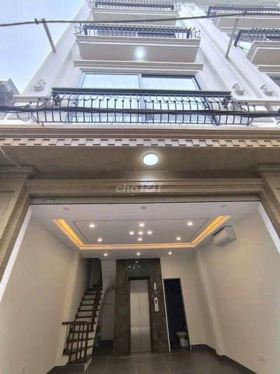 Bán Nhà Phố Trạm - Cổ Linh- Ôtô Vào Nhà- Thang Máy- Nhà Siêu Đẹp
