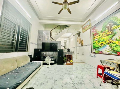 NHÀ 3 TẦNG ĐẸP, 103M² (NỞ HẬU 6M), PN TRỆT, OTO THÔNG, NHỈN 3 ĐỒNG TL