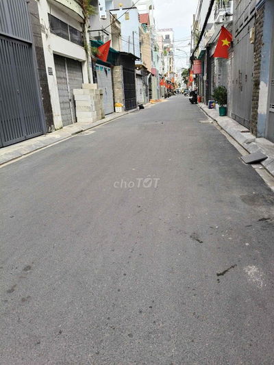 Bán gấp nhà 3 lầu hẻm xe hơi đường Phan Huy Ích, P. 15, Q. Tân Bình