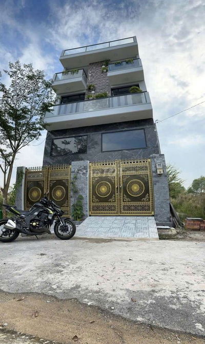 BÁN NHÀ - GIÁ 7,3 TỶ - DT: 98M2-4 TẦNG- ĐƯỜNG NGUYỄN VĂN TẠO  - NHÀ BÈ