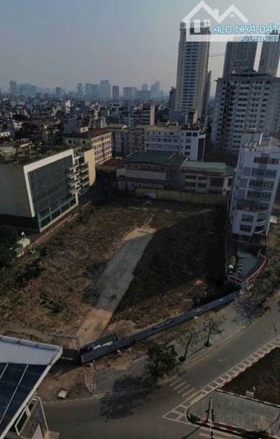 Chuyển nhượng dự án tòa dịch vụ thương mại và khách sạn mặt phố cầu giấy DT 6300m2 . MT40m