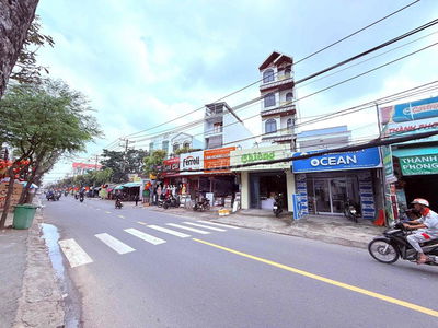Bán nhà mặt tiền Nguyễn Văn Quá