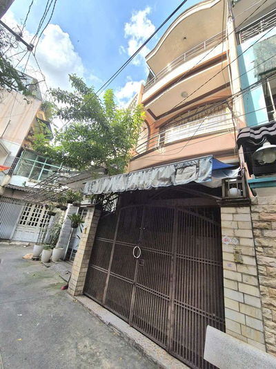 Bán nhà 4 dài 17m. 3 Tấm ngay chợ vải tân bình giá rẻ