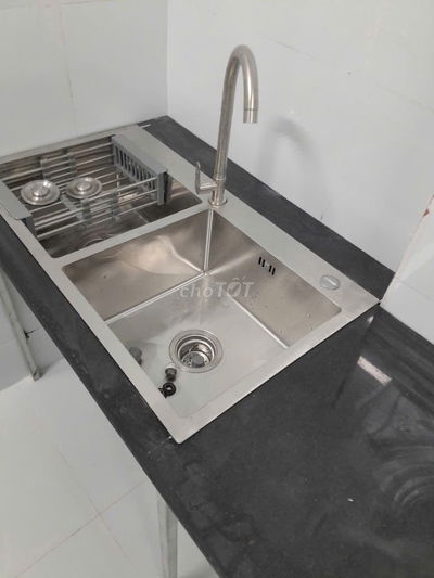 Cho thuê Nhà nguyên căn đường số 6 gần Đh Luật