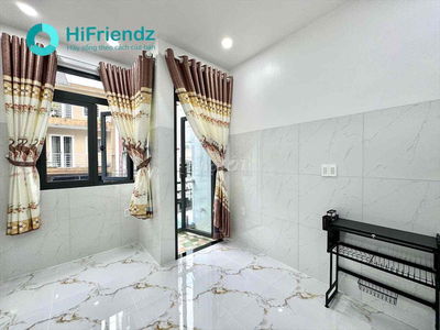 Studio ban công cửa sổ trời thoáng mát Phù hợp ở 1-2 người Zá Hạt dẻ