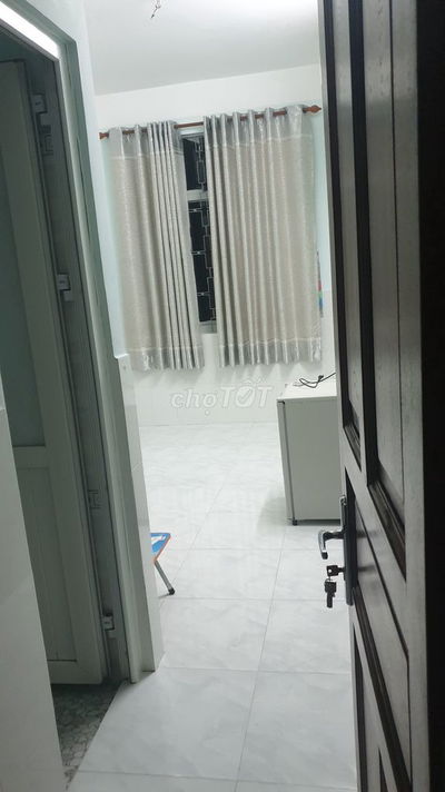 3.5tr/ tháng: Phòng tiện nghi - an ninh - giờ giấc tự do.