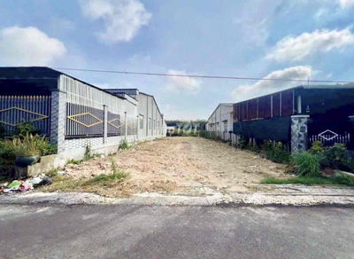 Cần bán nhanh miếng đất 280m2 giá 660tr có sẵn SHR