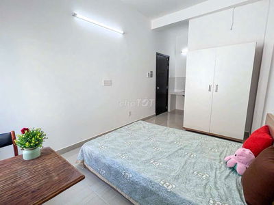 CHO THUÊ CĂN HỘ CAO CẤP ĐẦY ĐỦ NỘI THẤT, CÓ BANCOL Ở CÁT LÁI.