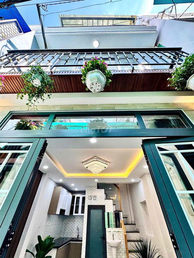 NHÀ ĐẸP GẦN NGAY BV GIA ĐỊNH CHỈ 4TY499