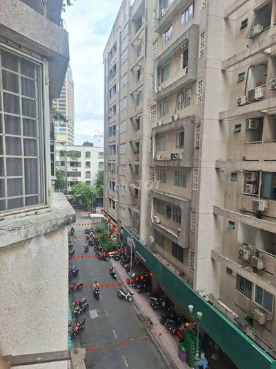 chung cư phạn văn trị dt:80m2