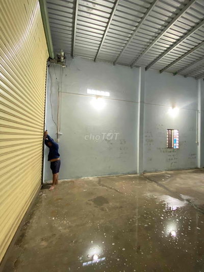 Cho thuê kho, xưởng 5x25m Xuân Thới Thượng