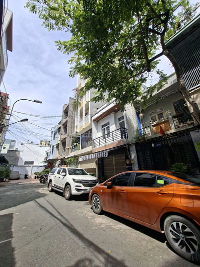 NHÀ 5 TẦNG GẦN VÒNG XOAY  PHẠM VĂN ĐỒNG. CÔNG VIÊN GIA ĐỊNH 9,99 TỶ