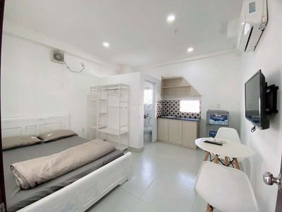 Phòng studio rộng thoáng 4,6tr có thang máy ngay Trần Quý Cáp B.Thạnh