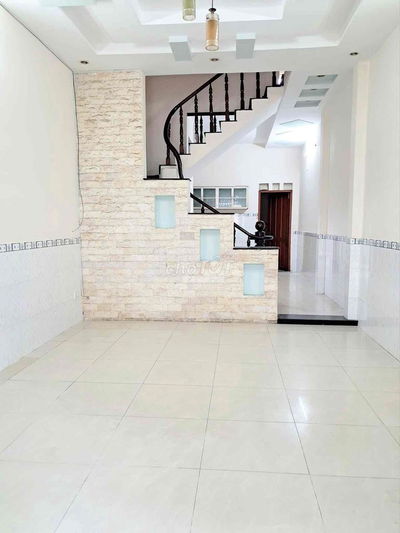 cho thuê nhà nguyên căn 2/ ngắn quách điêu hẻm xe tải nhà mới sạch sẽ