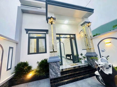Nhà đẹp mới xây tái định cư