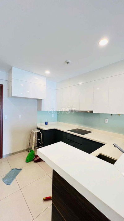 Căn hộ 2PN 2WC 92m2 ở liền The Gold View