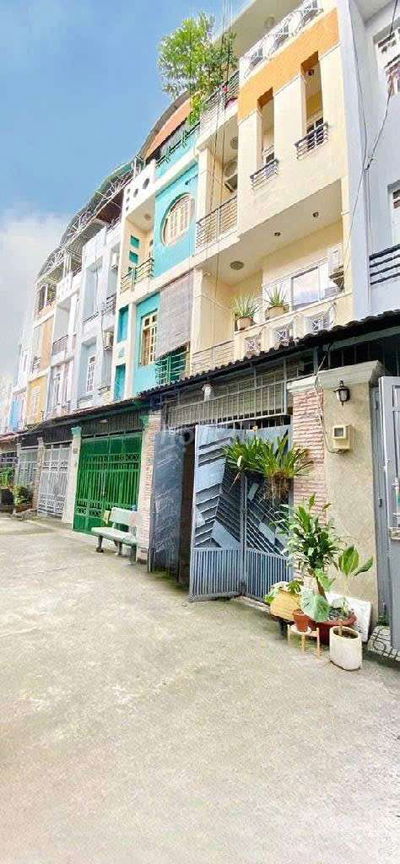 Hơn 6 tỷ- Nhà Gò Vấp - Hẻm 6m , oto đỗ , 1 trục ,nội thất nhập ,4 tầng