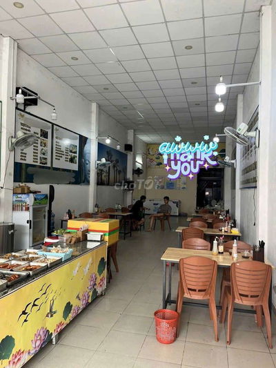 Bán nhà Mặt tiền Đ.Phan Văn Hớn,DT: 5,05 x 32, Vị trí đắc địa