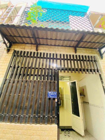 Bán nhà sổ hồng riêng 1 lầu 3 phòng ngủ,chung cư thạnh lộc