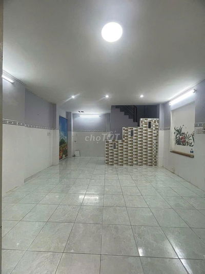 nhà 3 PHÒNG NGỦ 5X8 LÊ VĂN SỸ. CÓ SÂN THƯỢNG