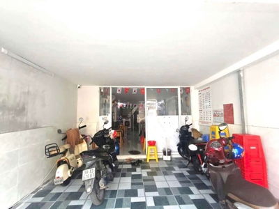 Cần bán gấp nhà cấp 4 2 mặt tiền