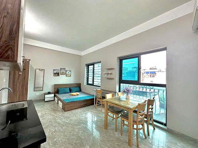 SIÊU PHẨM VIEW HỒ OTO ĐỖ CỬA NGAY TẠI BẮC TỪ LIÊM