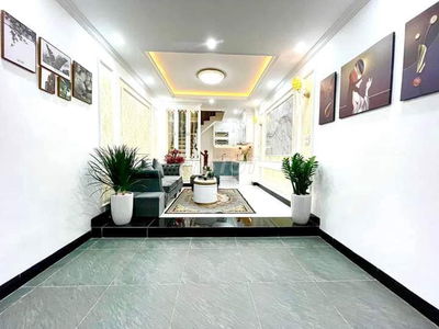 Bán nhà Hoàng Mai, gần phố, gần ô tô, dt 45m2, 6.5 tỷ