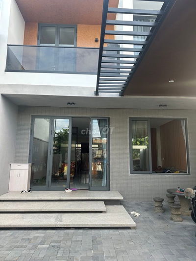 Bán Nhà Đẹp 1 Trệt 1 Lầu Ngang 8m x24m Mặt Tiền Trần Quang Diệu Bà Rịa