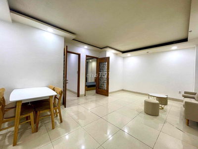 2 Phòng Ngủ - 80m2 - Ban Công - Hầm Xe- Thang Máy- Full Nội Thất