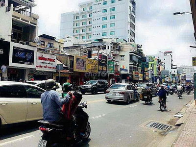 CHO THUÊ NHÀ MẶT TIỀN KHU VỰC KINH DOANH SẦM UẤT NHẤT KHU VỰC.