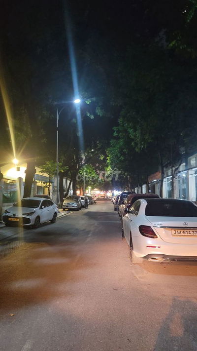 Bán nhà nguyễn văn huyên, cầu giấy 51m 5 tầng ô tô đỗ trước nhà 22.6tỷ
